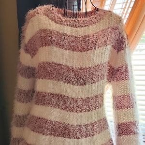 Light weight sweater